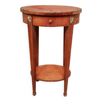 Oval marquette side table
