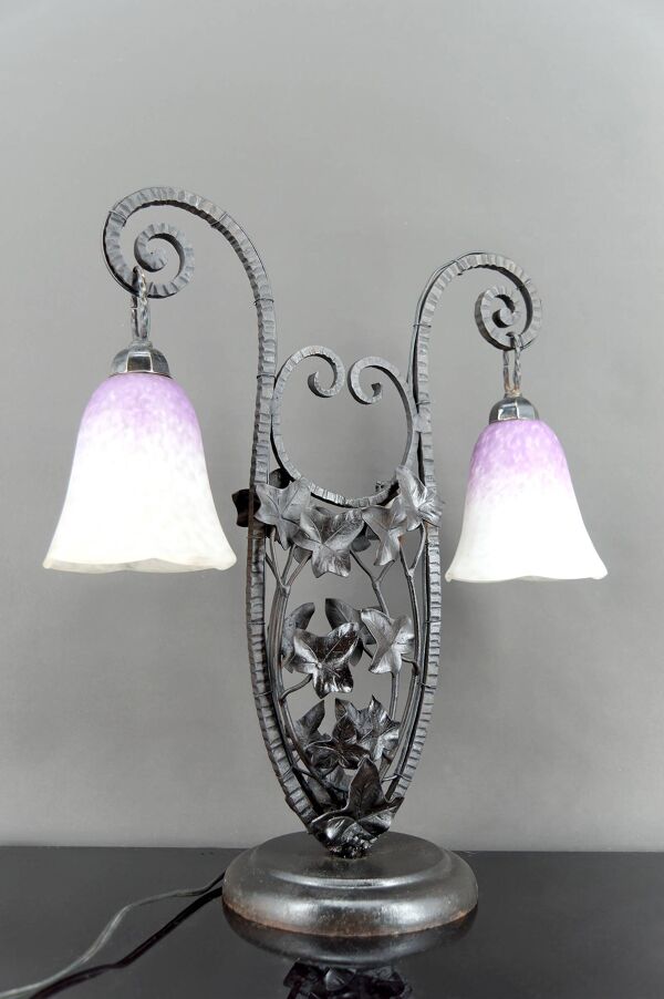 Importante Lampe Bicéphale en Fer Forgé par Schneider, Art Déco, c. 1920