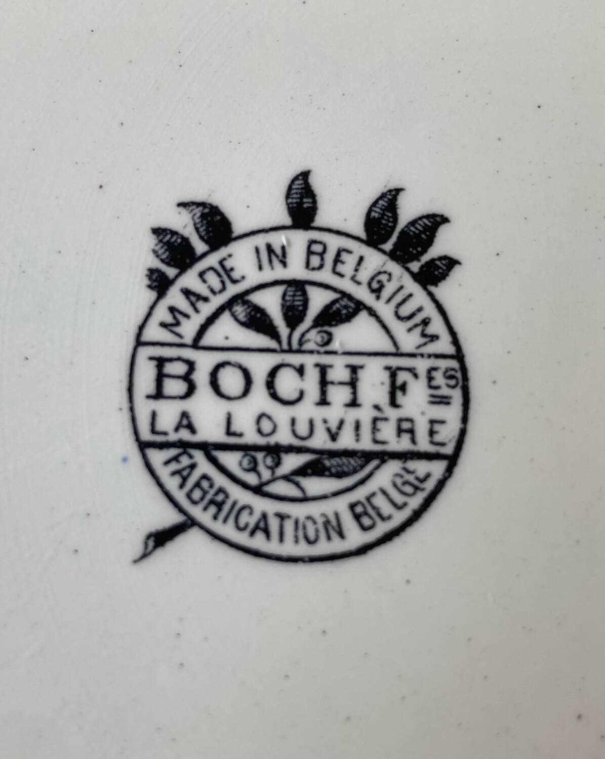 2 Art Deco dinner plates Boch Frères La Louvière Belgium