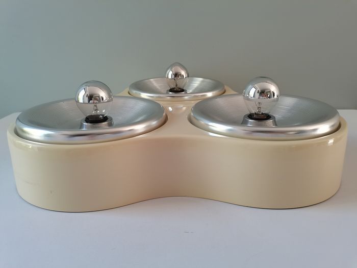 Italian plafonier Harveiluce iGuzzini mod. 5032