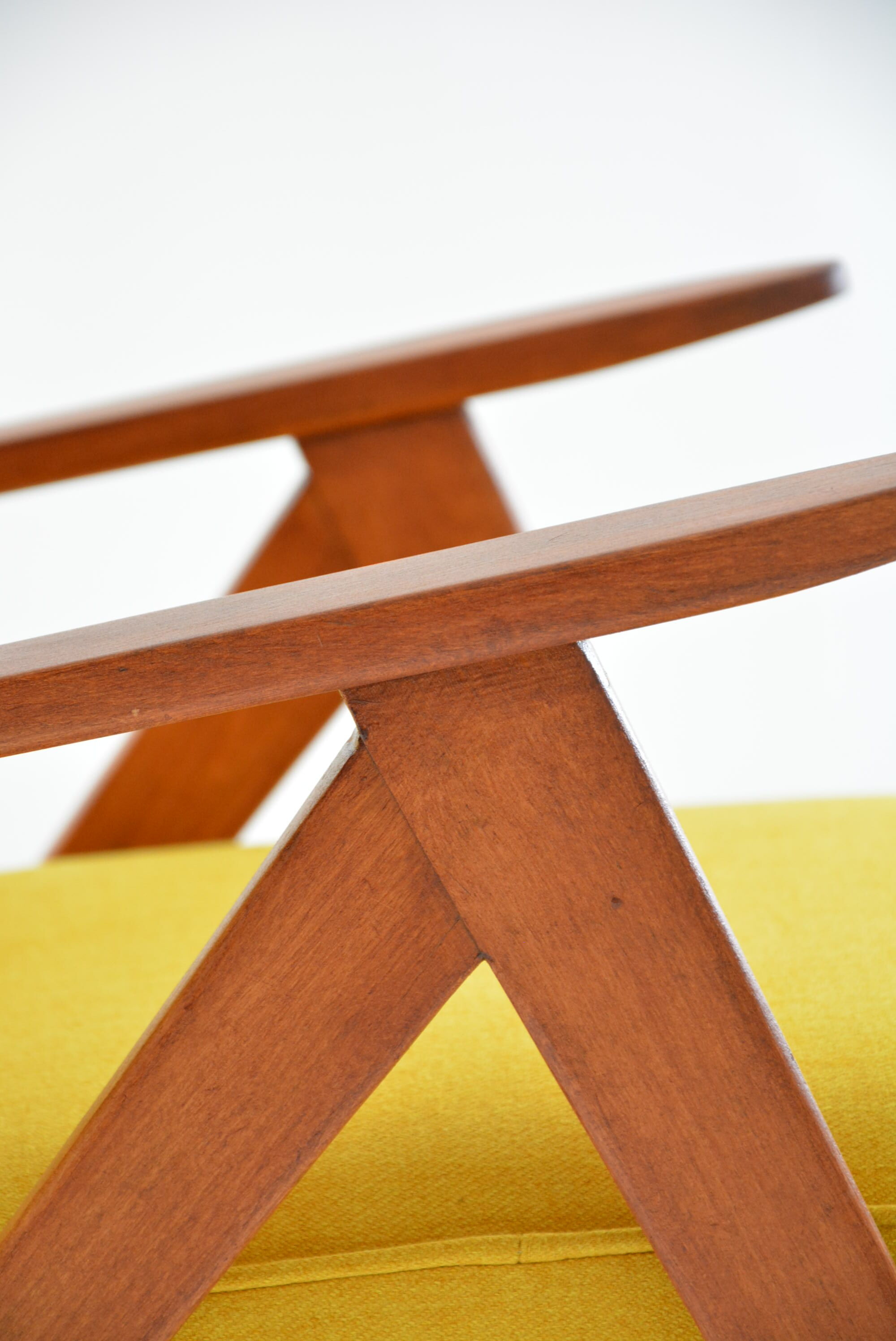 Yellow KOMPAS armchair top back