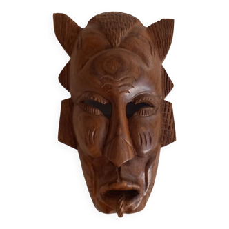 Masque tribal/ africain en bois
