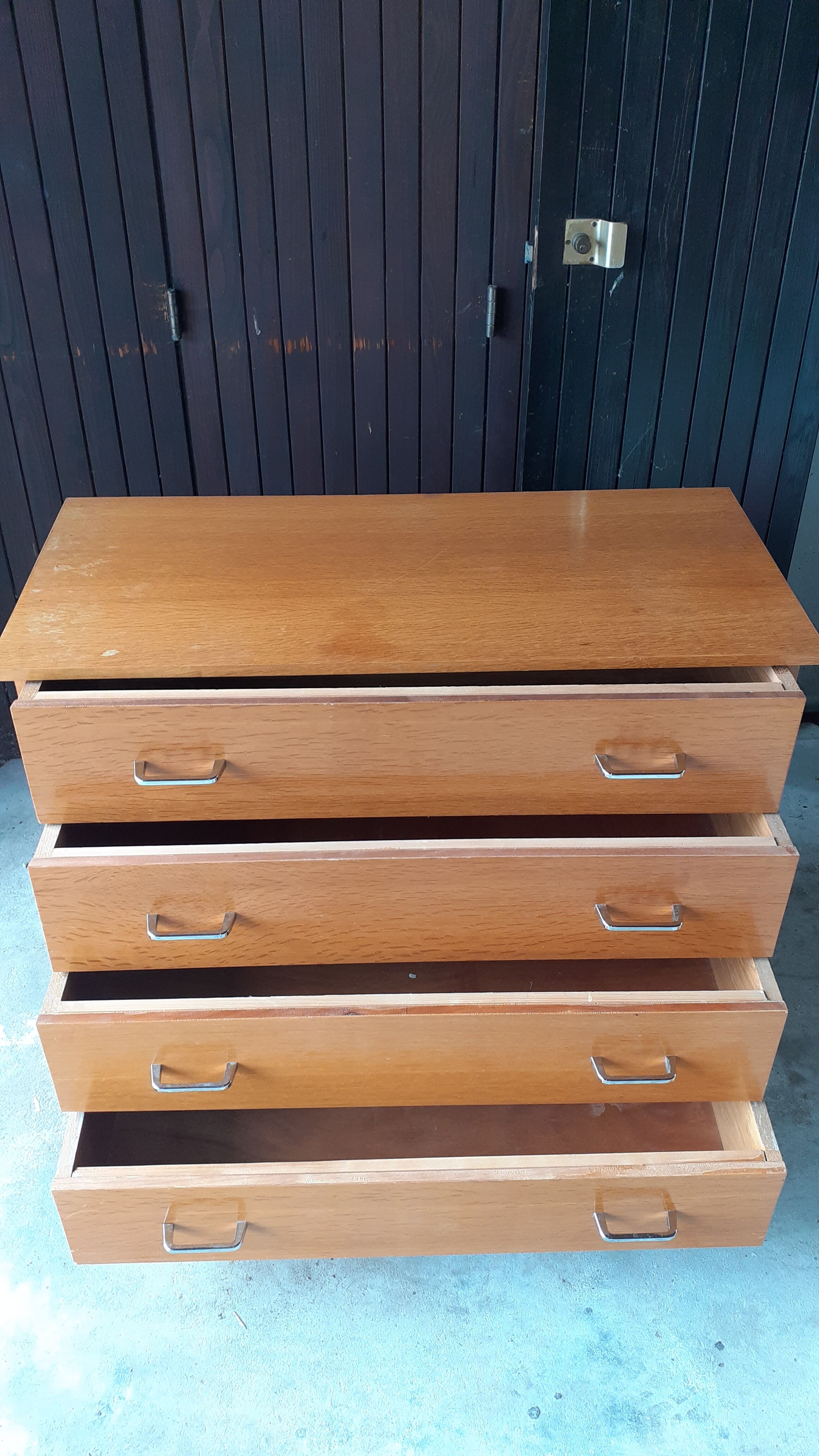 Vintage chest of drawers