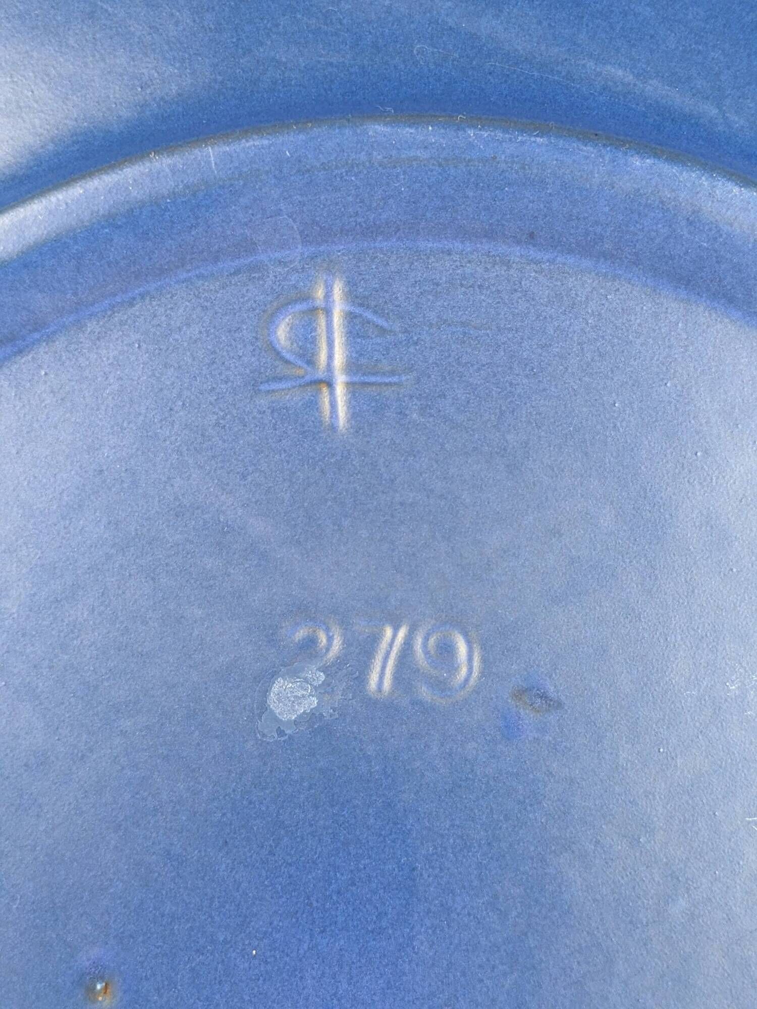 70s Danish ceramic dish | Design Richard Manz