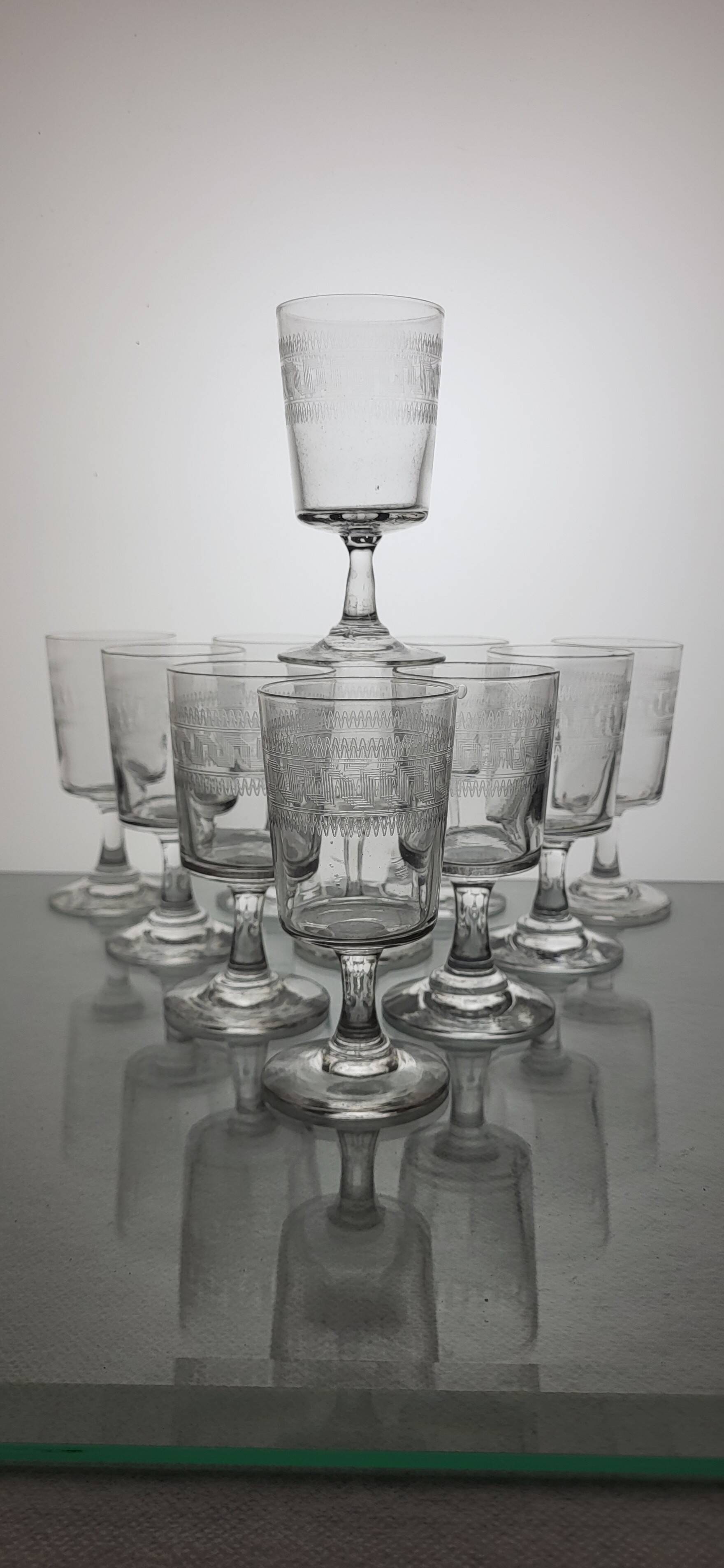 11 Greek-style mulled wine glasses