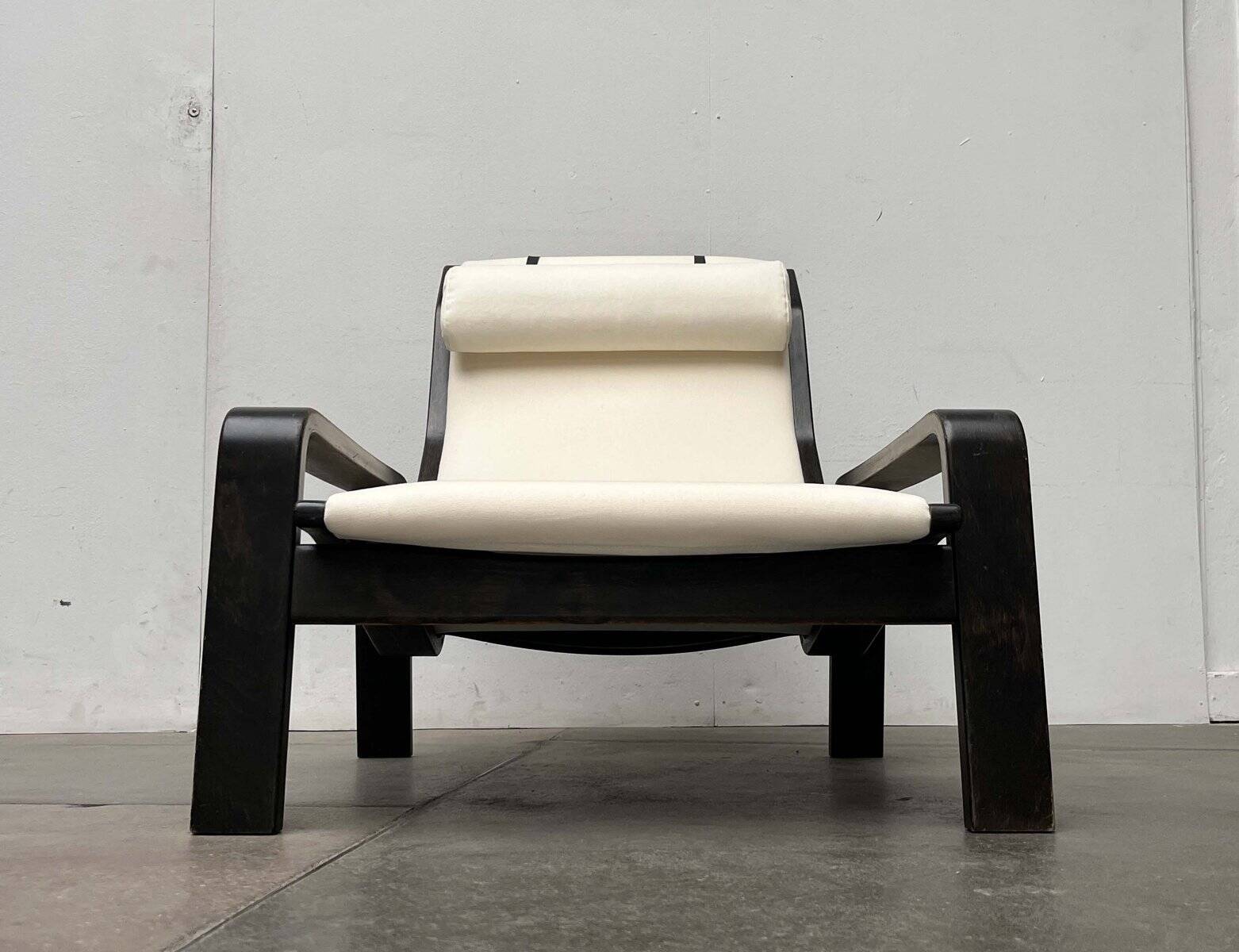 Modern mid-century Pulkka lounge chair set and footrest by Ilmari Lappalainen for Asko, Finland, 1960s.