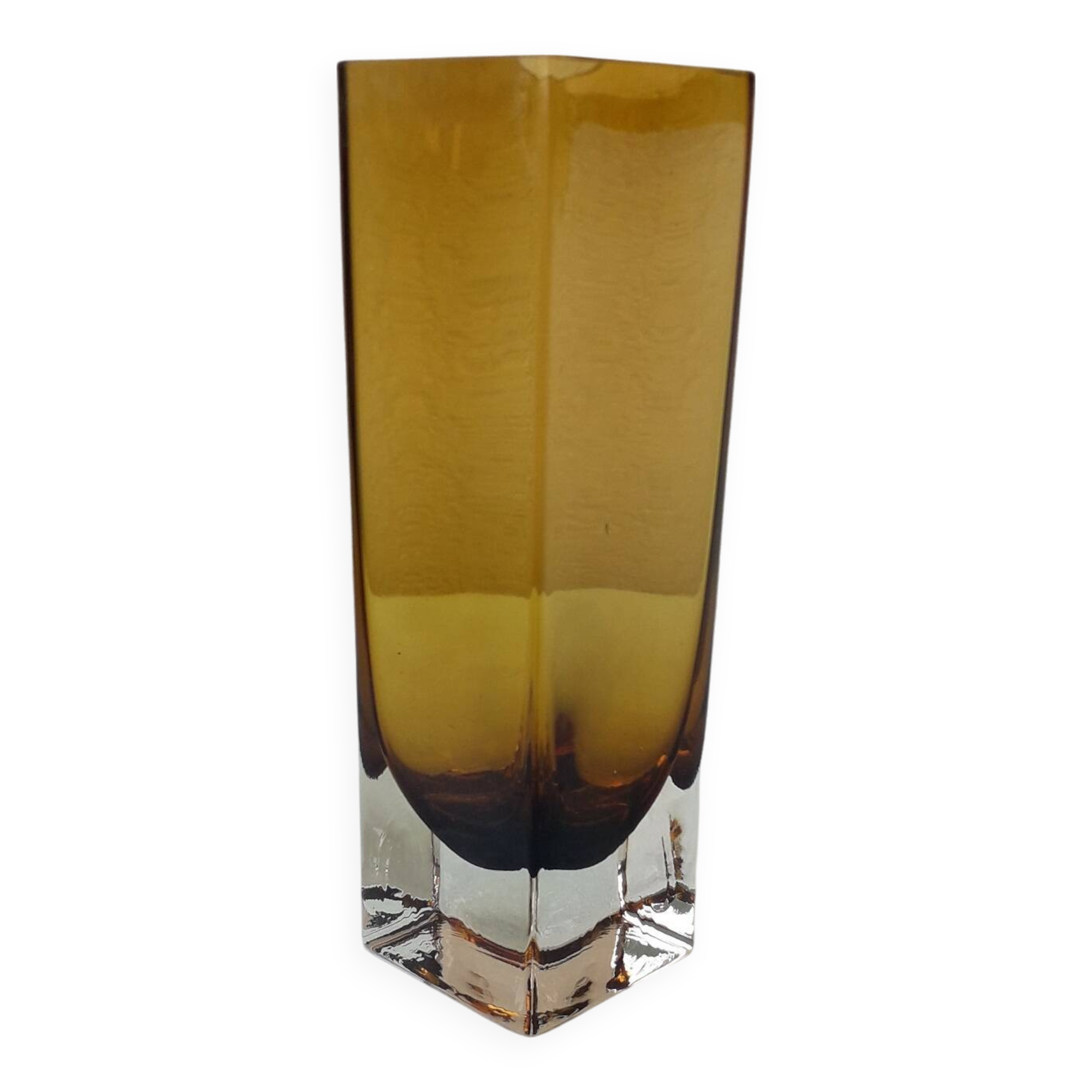 Vase carré en verre