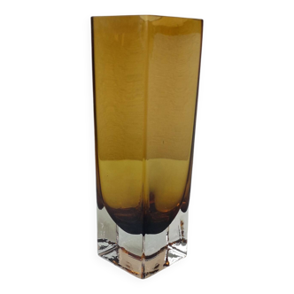 Vase carré en verre