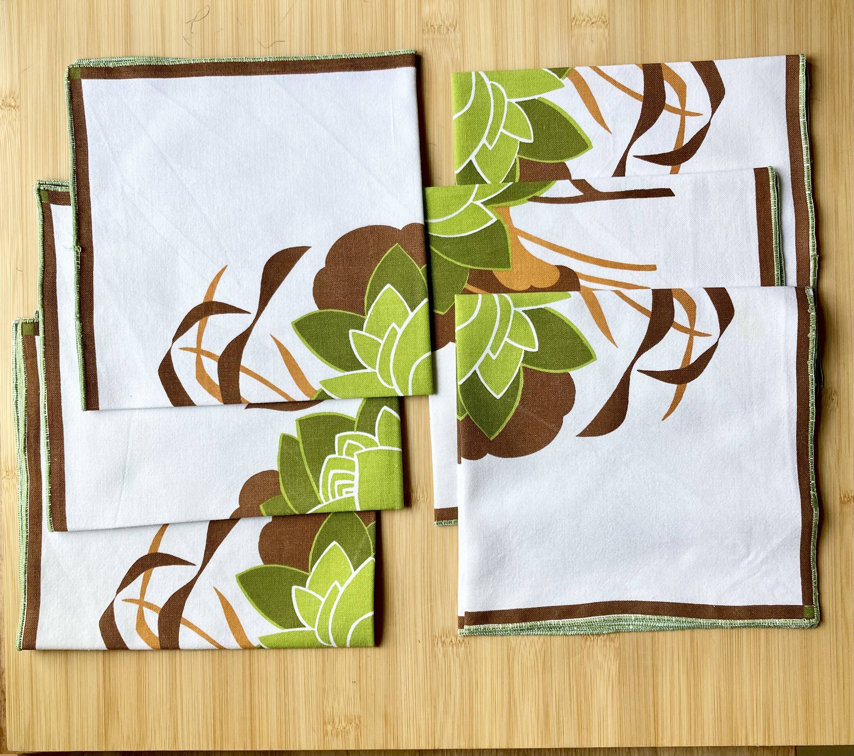 6 vintage / 70s napkins