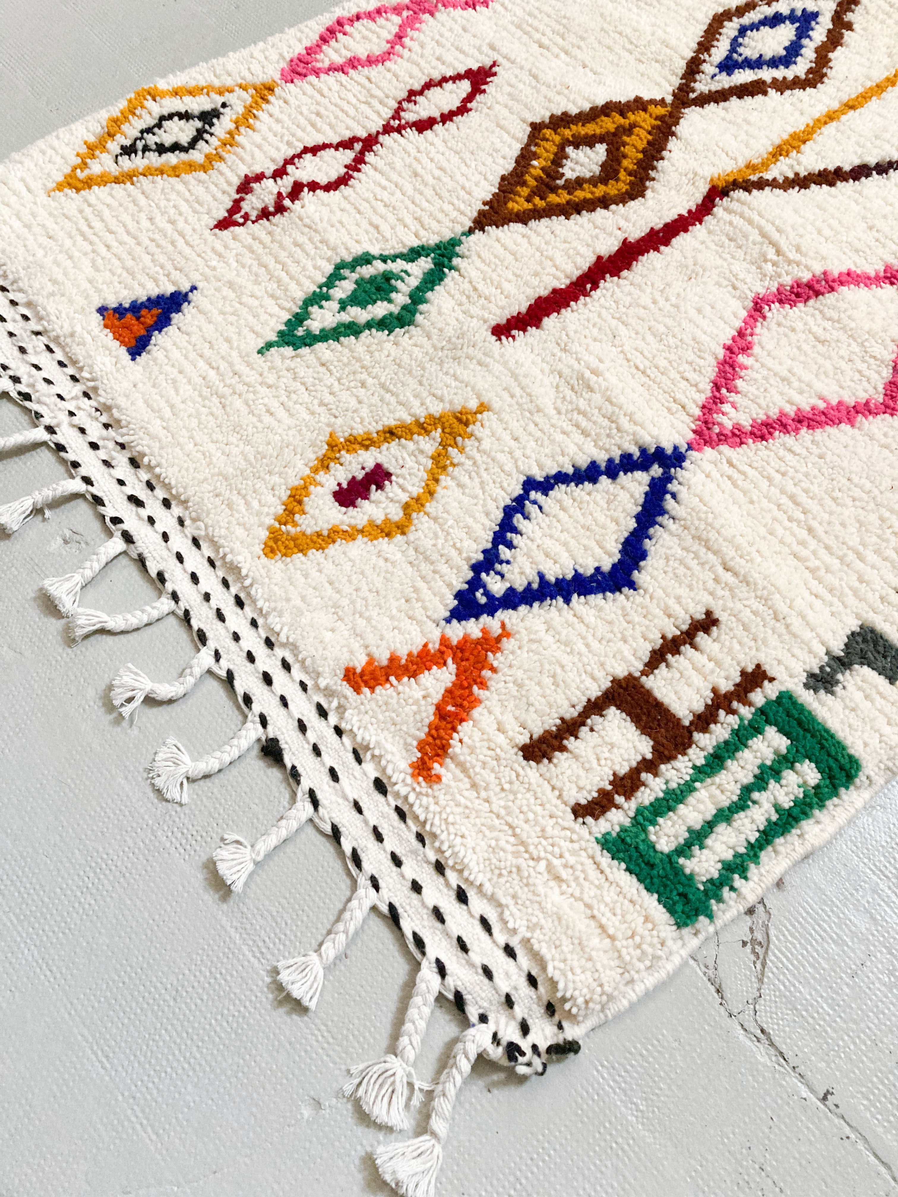 Moroccan berber carpet azilal ecru with multicolored patterns 180x101cm