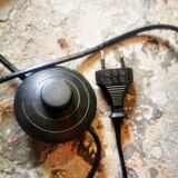 Lamppost "eye ball" foot tulip