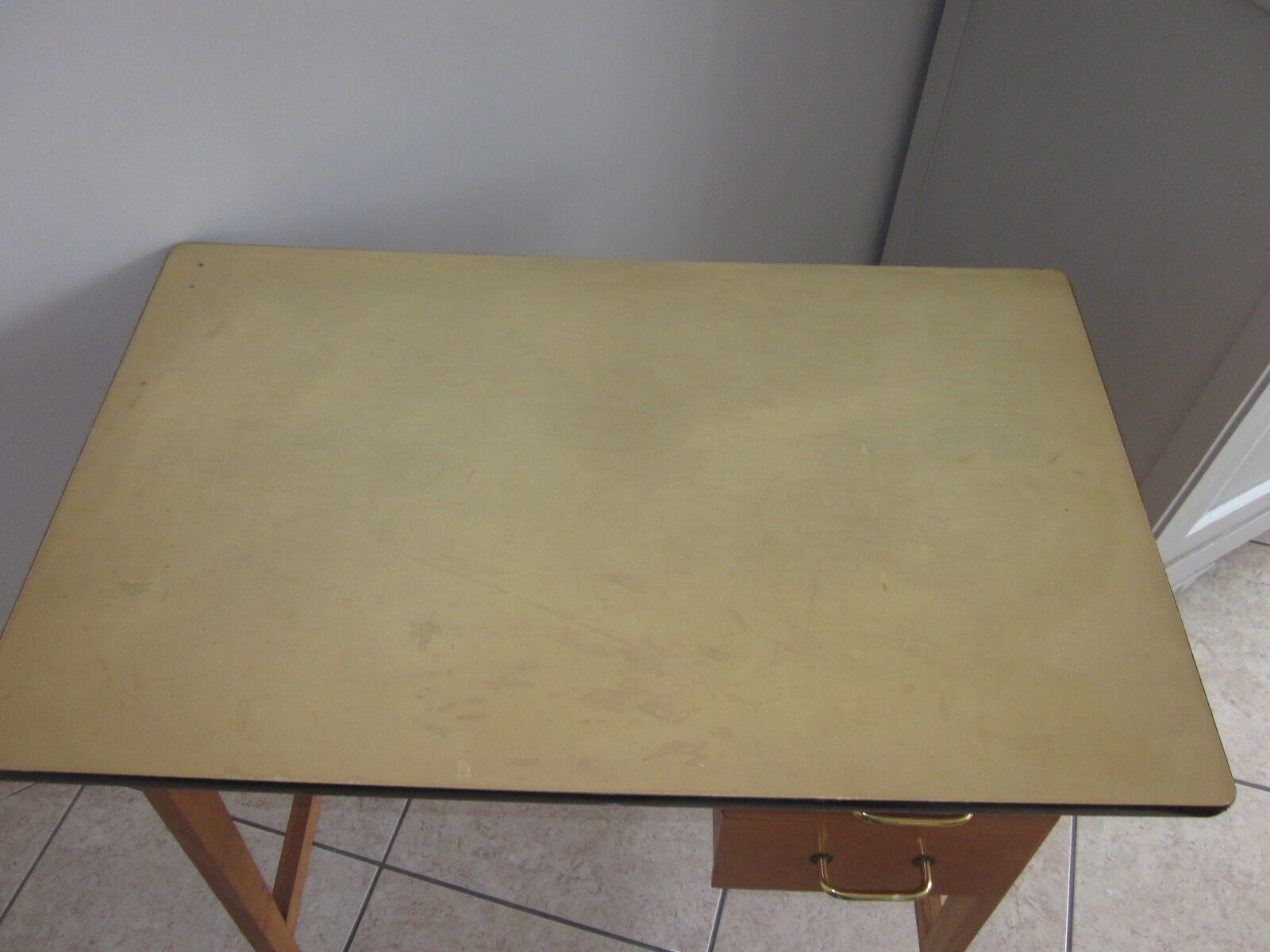Bureau d'enfant vintage