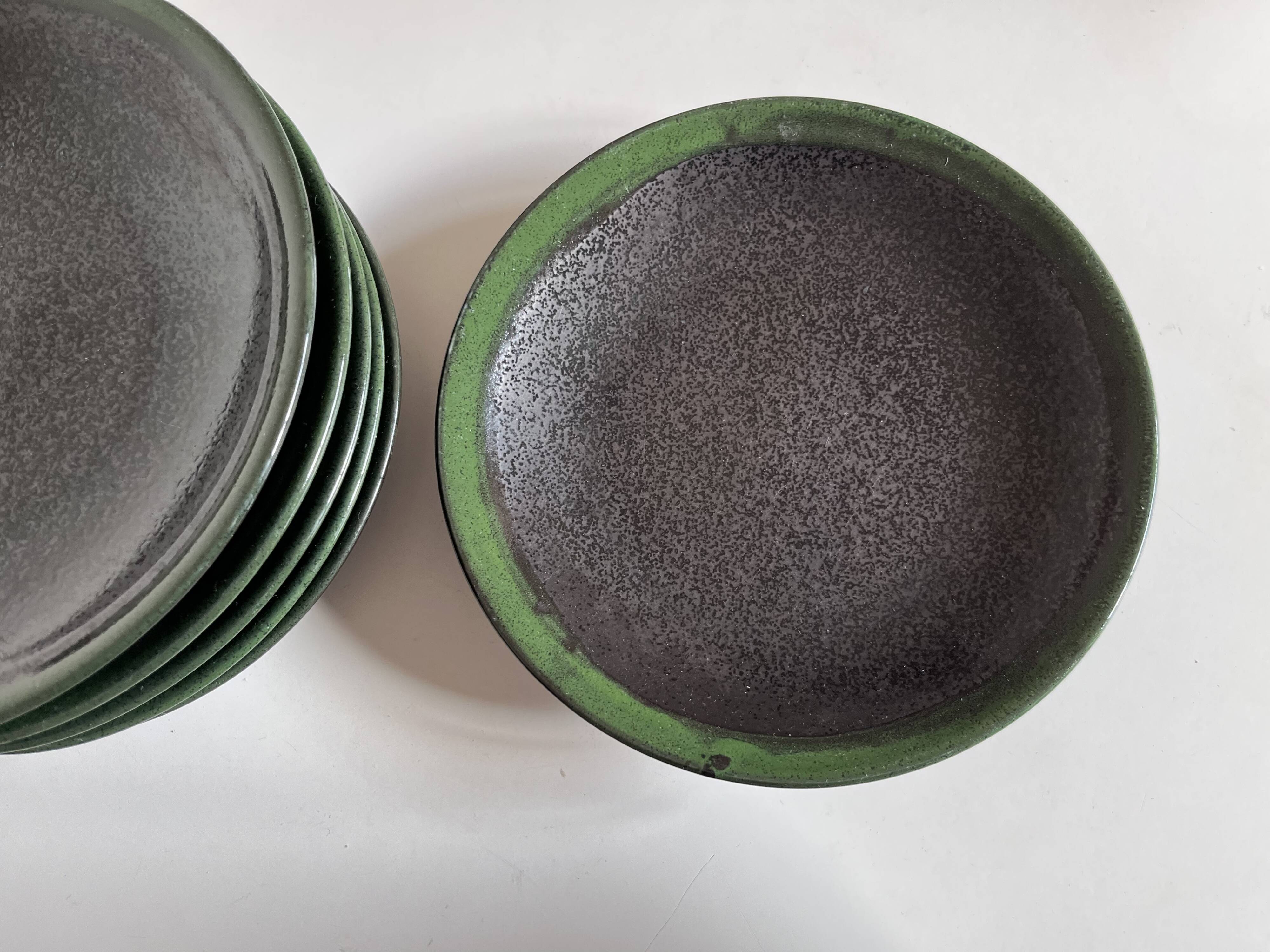 Set de 6 assiettes plates calotte en grès de potier 1970