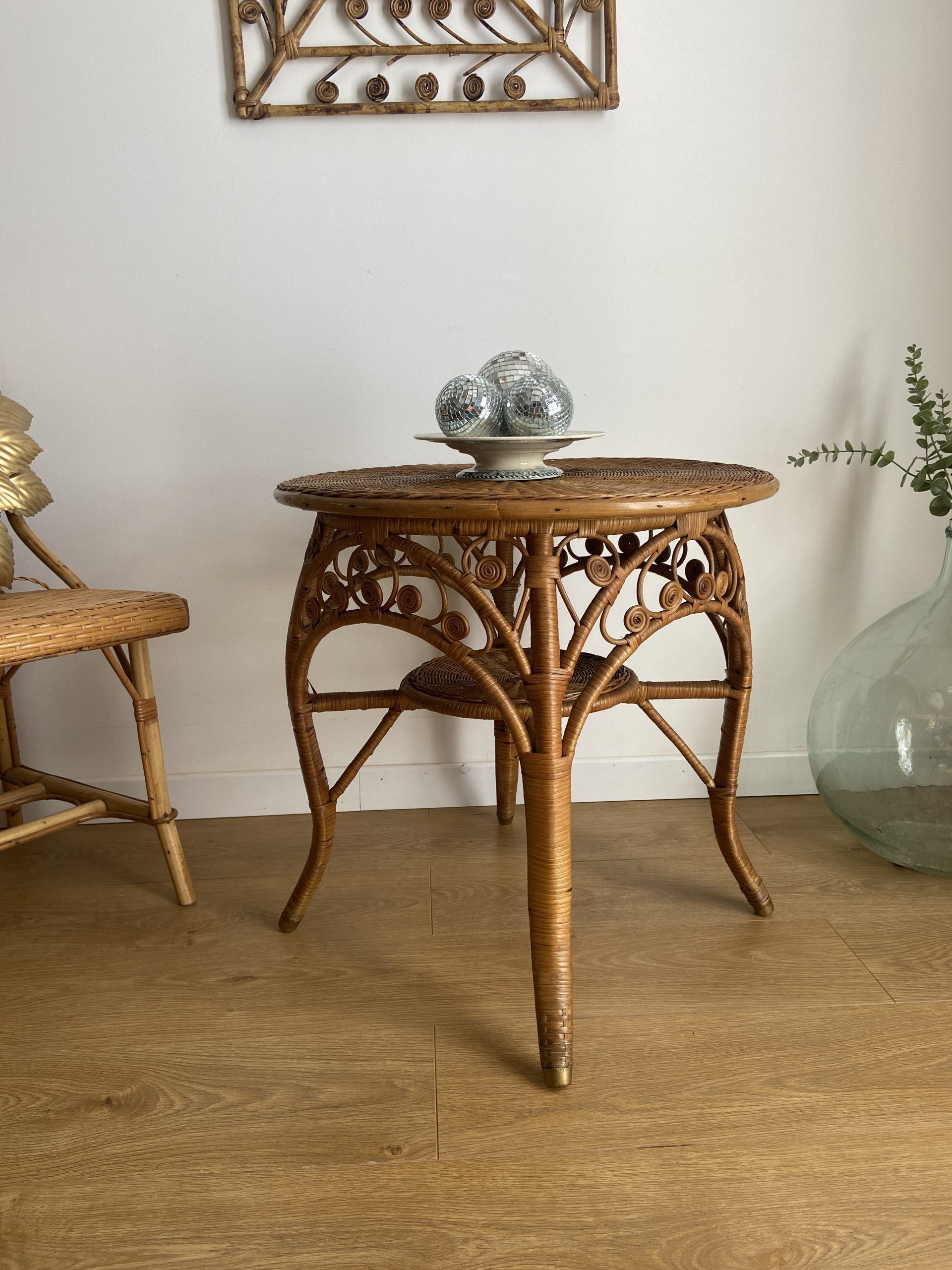 VINTAGE RATTAN SIDE TABLE PEACOCK PATTERN