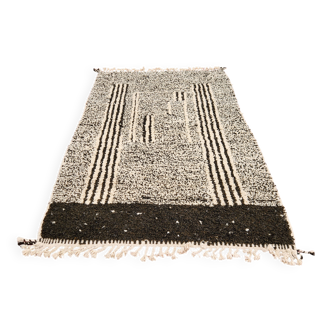 Authentic Beni Ouarain Rug 236x152 cm – Natural Cream Wool