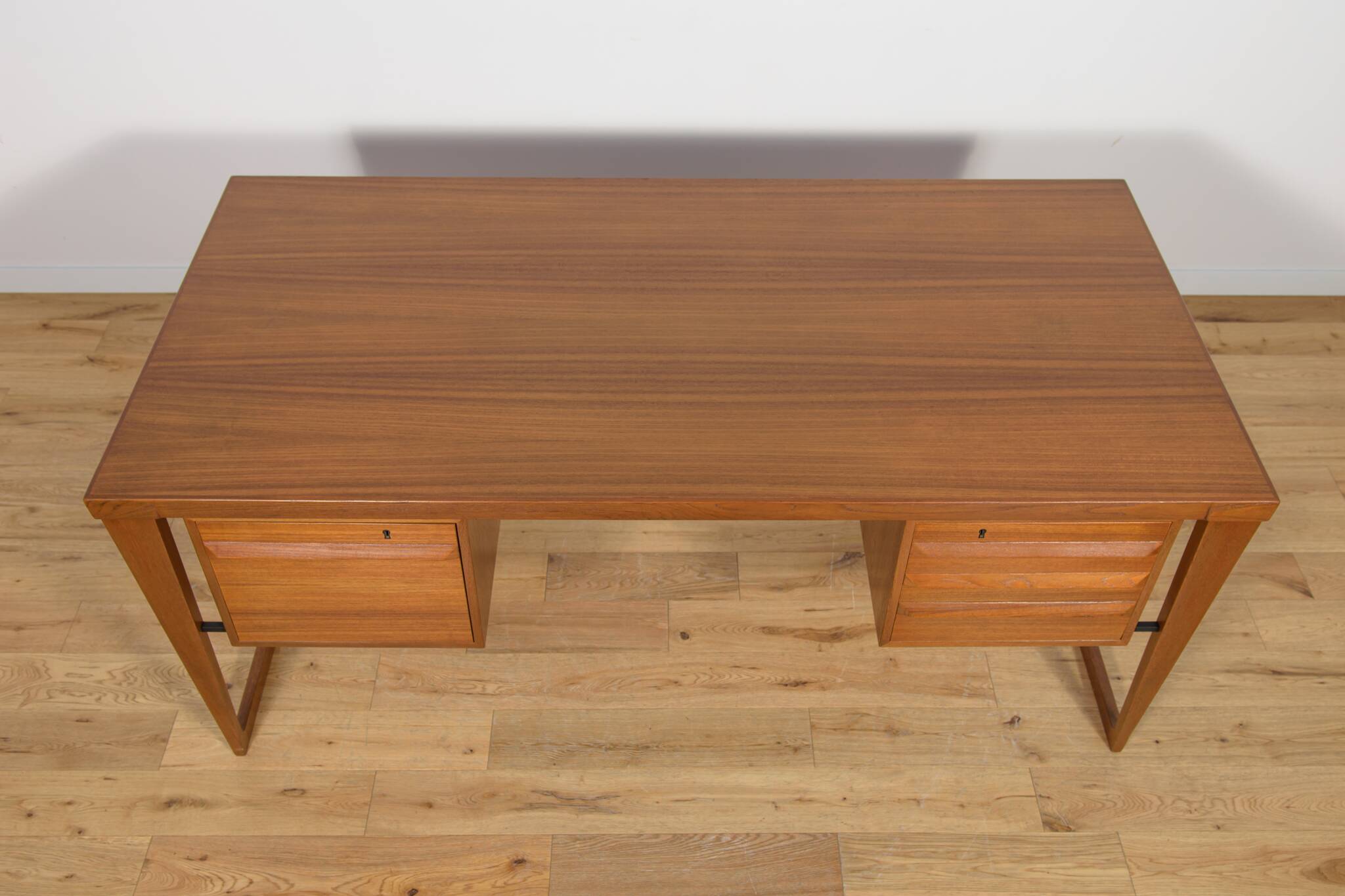 Teak Model 70 Desk by Kai Kristiansen for Feldballes Møbelfabrik, 1960s