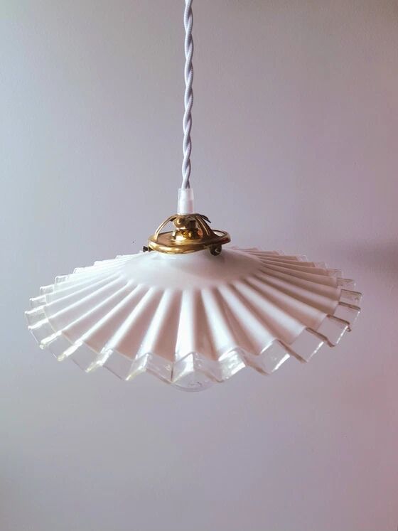 Suspension in pleated opaline 1950