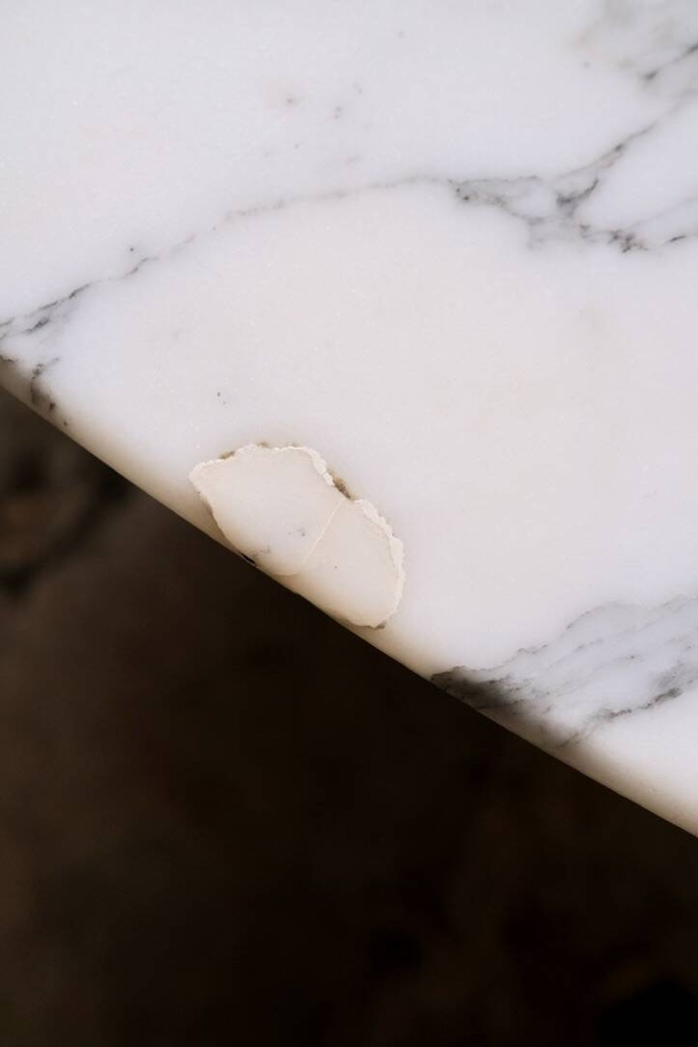 Large table ronde en marbre de Carrare, Italie, 1970s