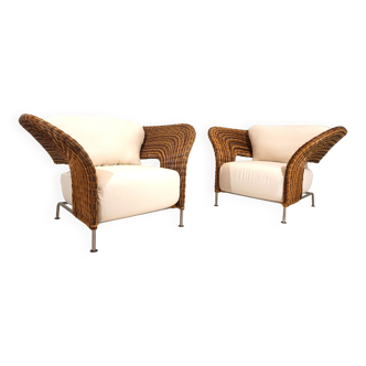 Set of 2 rattan wing chairs