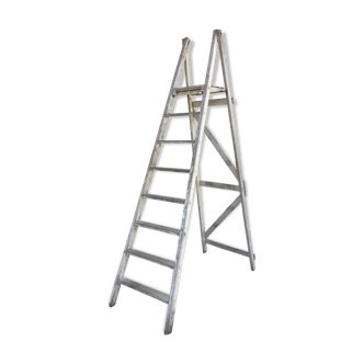 Painter's stepladder