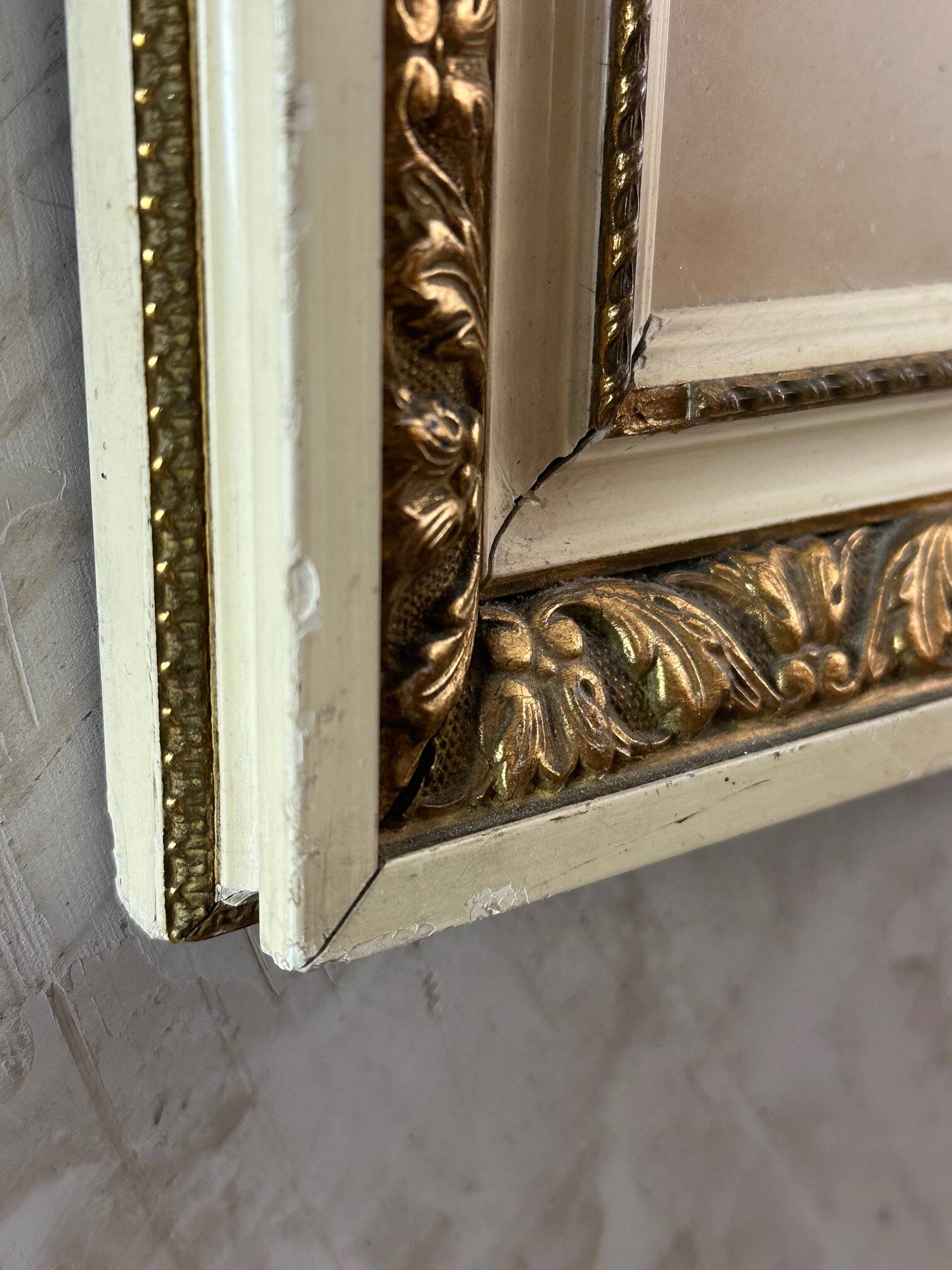 Paire de tableaux en soie