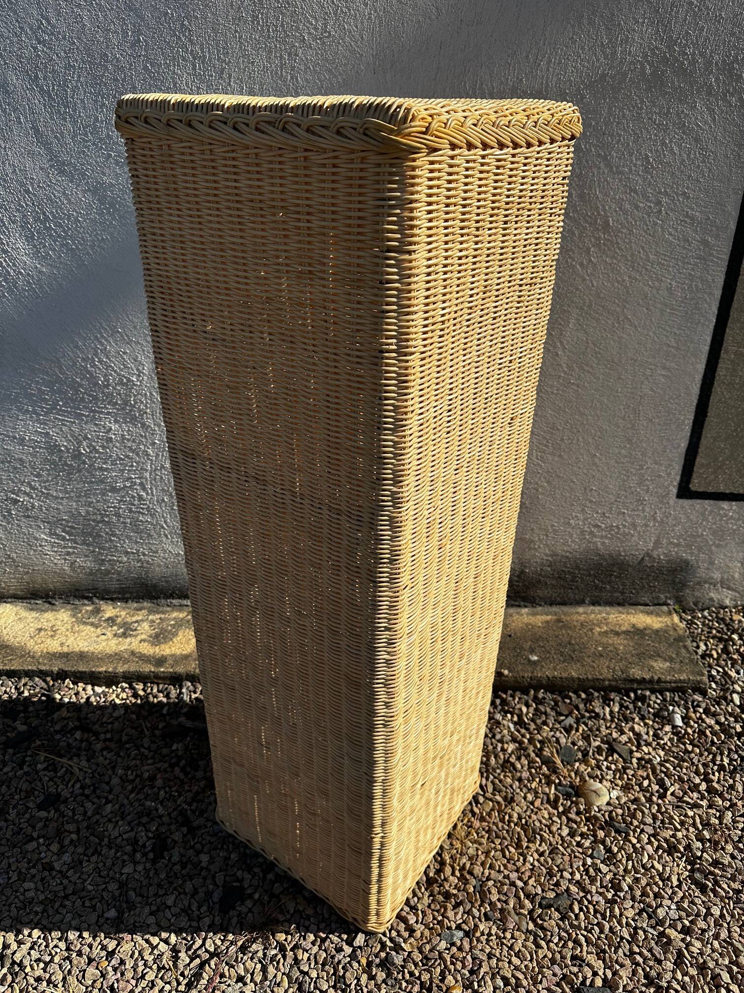 Médicis in rattan