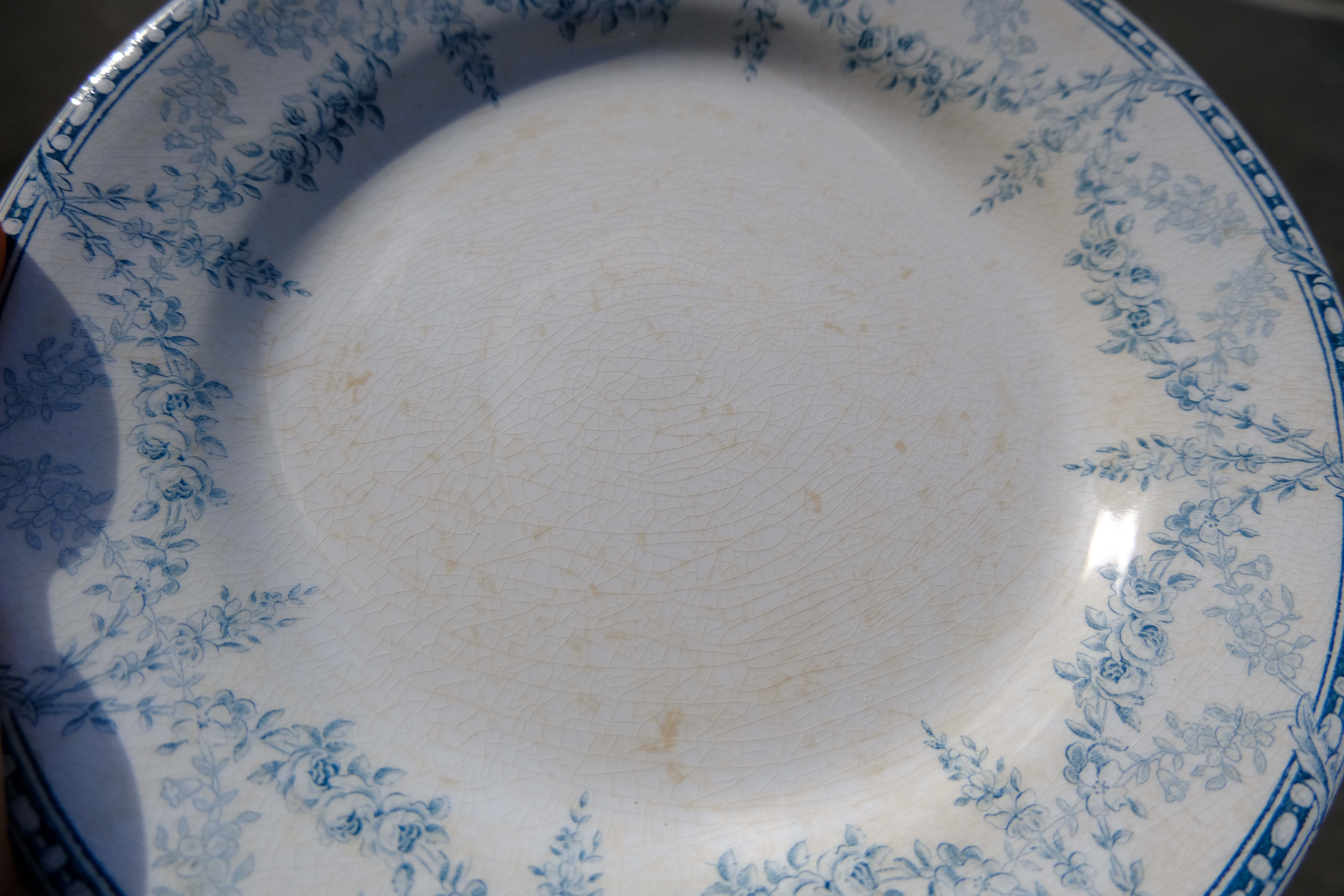 Iron earth plates of Creil and Montereau