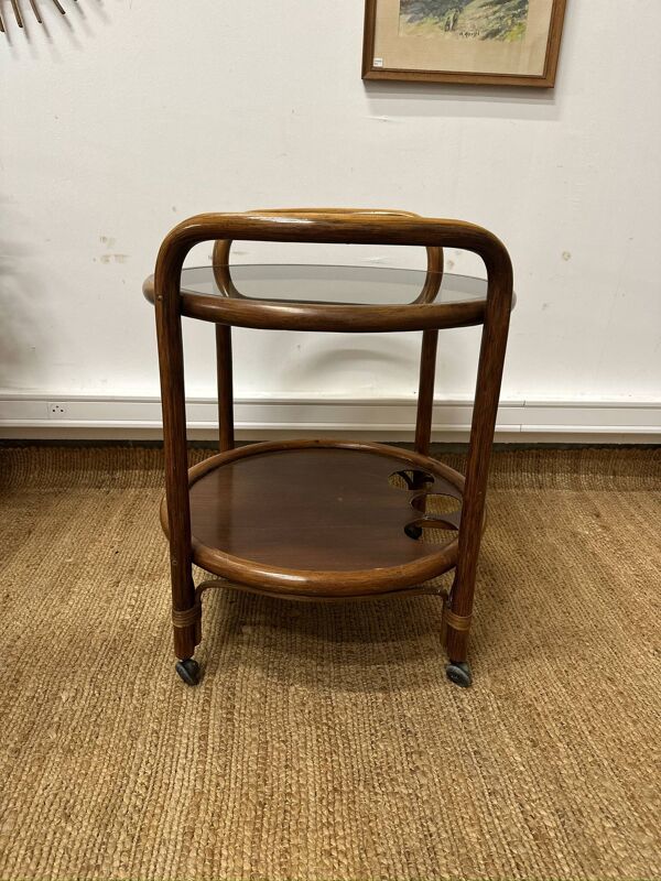 Desserte roulante vintage en bois courbé – plateau verre fumé