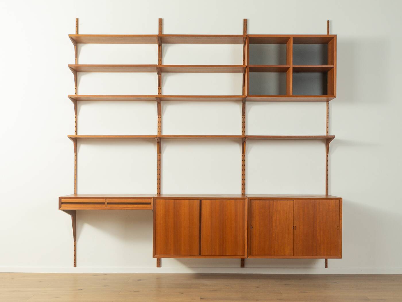 1960s wall shelf Poul Cadovius