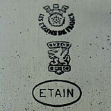 Empty octagonal pocket in tin by the workshop "Les Etains de France"