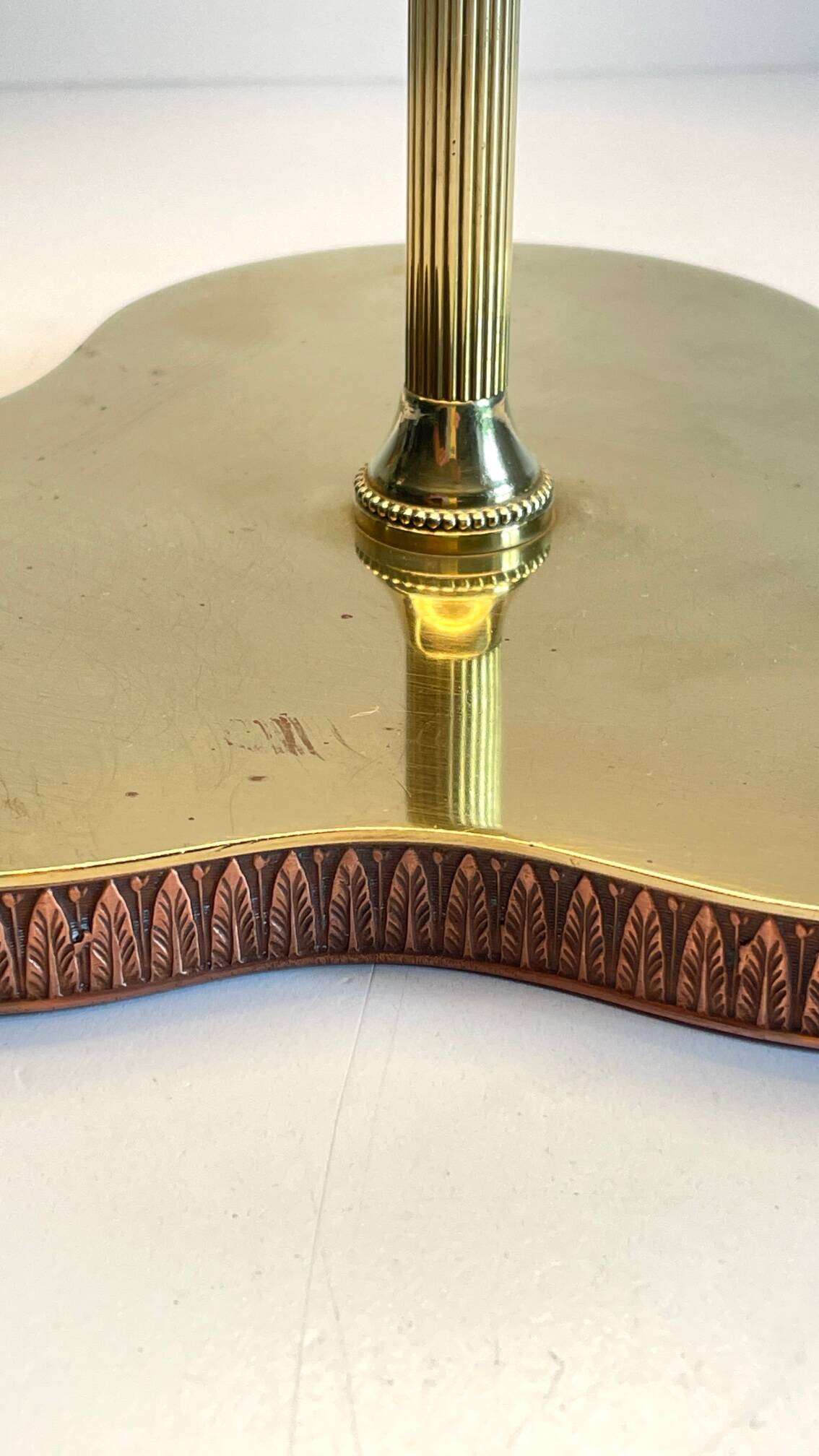 Solid brass vintage clover lamp