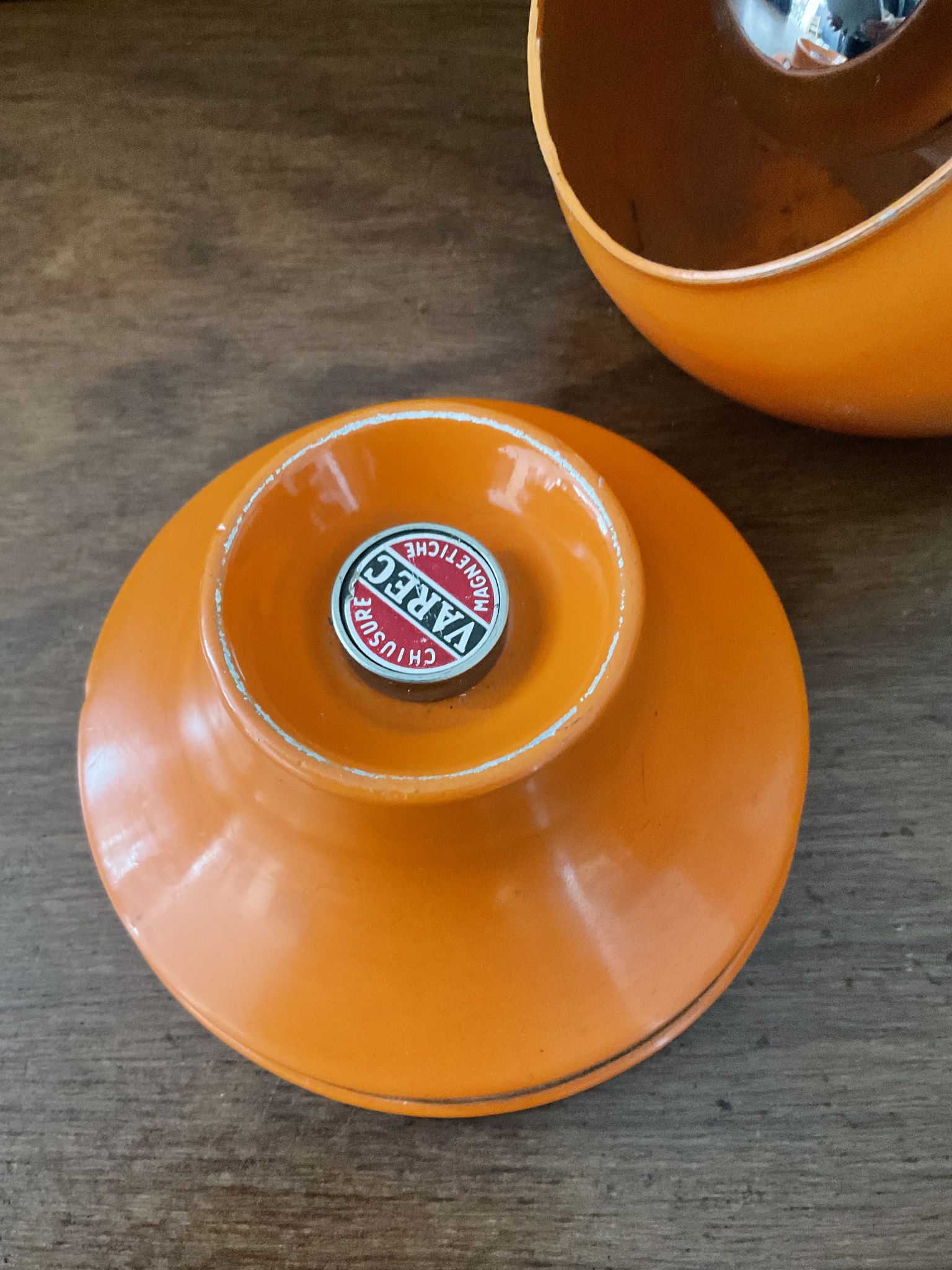 Varec Italy Magnetic Eye Ball Lamp from the 60s