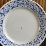 4 assiettes plates en faïence bleue et blanche de K&G Lunéville, modèle Blida