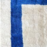 Tapis en laine naturelle bleue et blanche