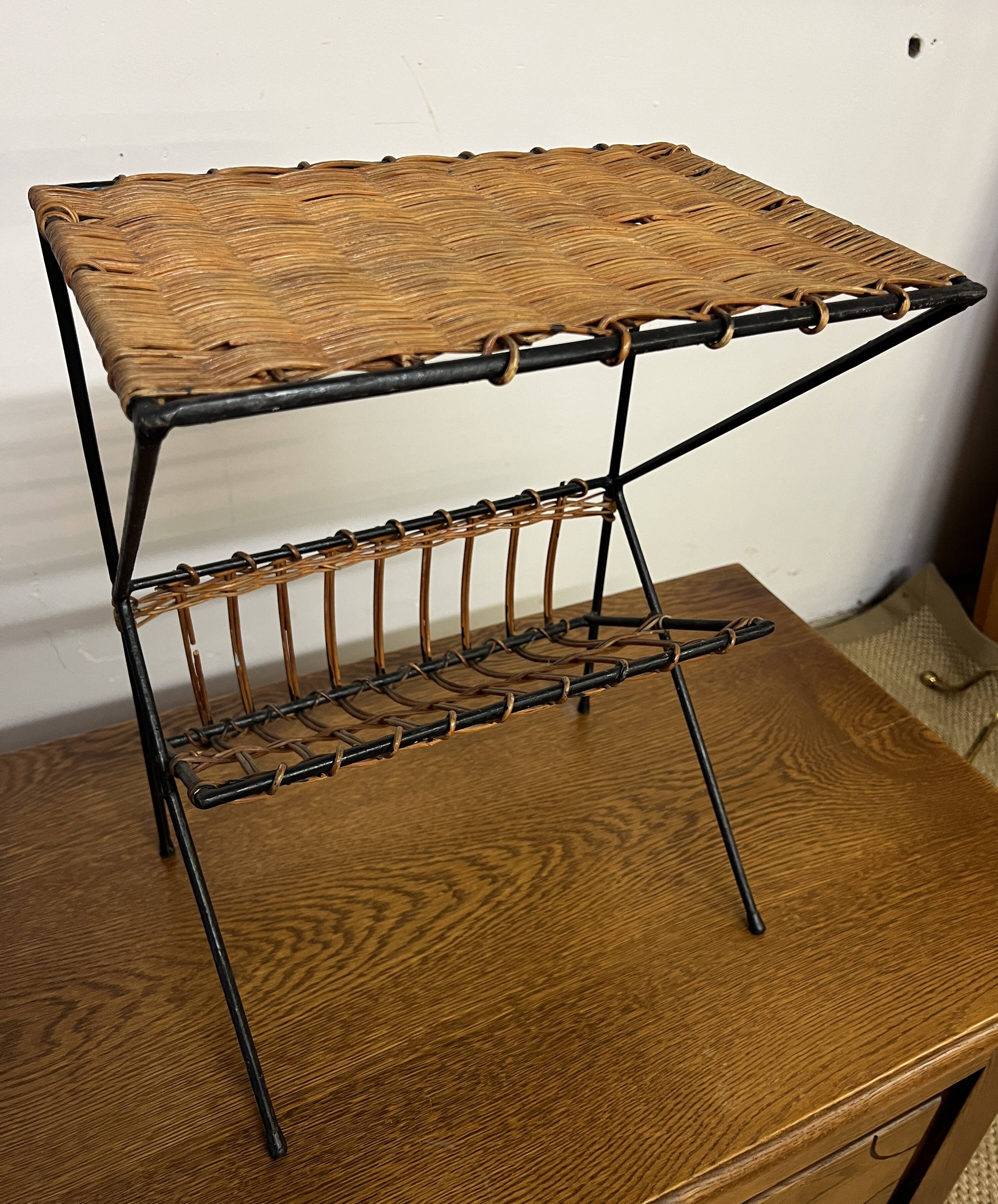 End table/ Magazine rack side table in wicker and iron, 1950s