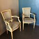 Duo de fauteuils anciens
