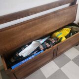 Wooden bench