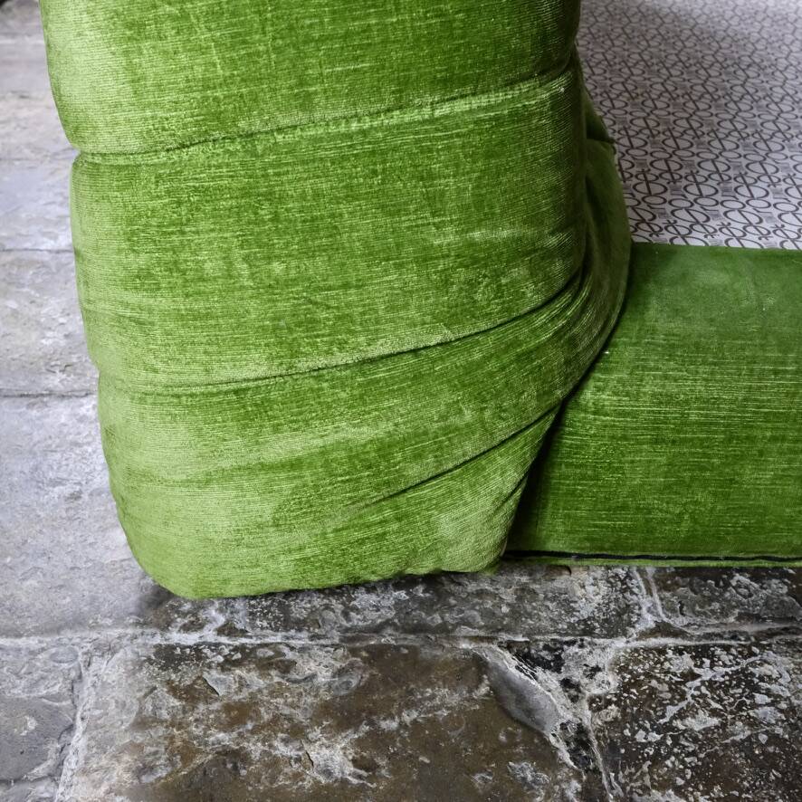 Original Togo velvet bed by Michel Ducaroy for Ligne Roset, 1970s