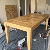 Table en bois massif
