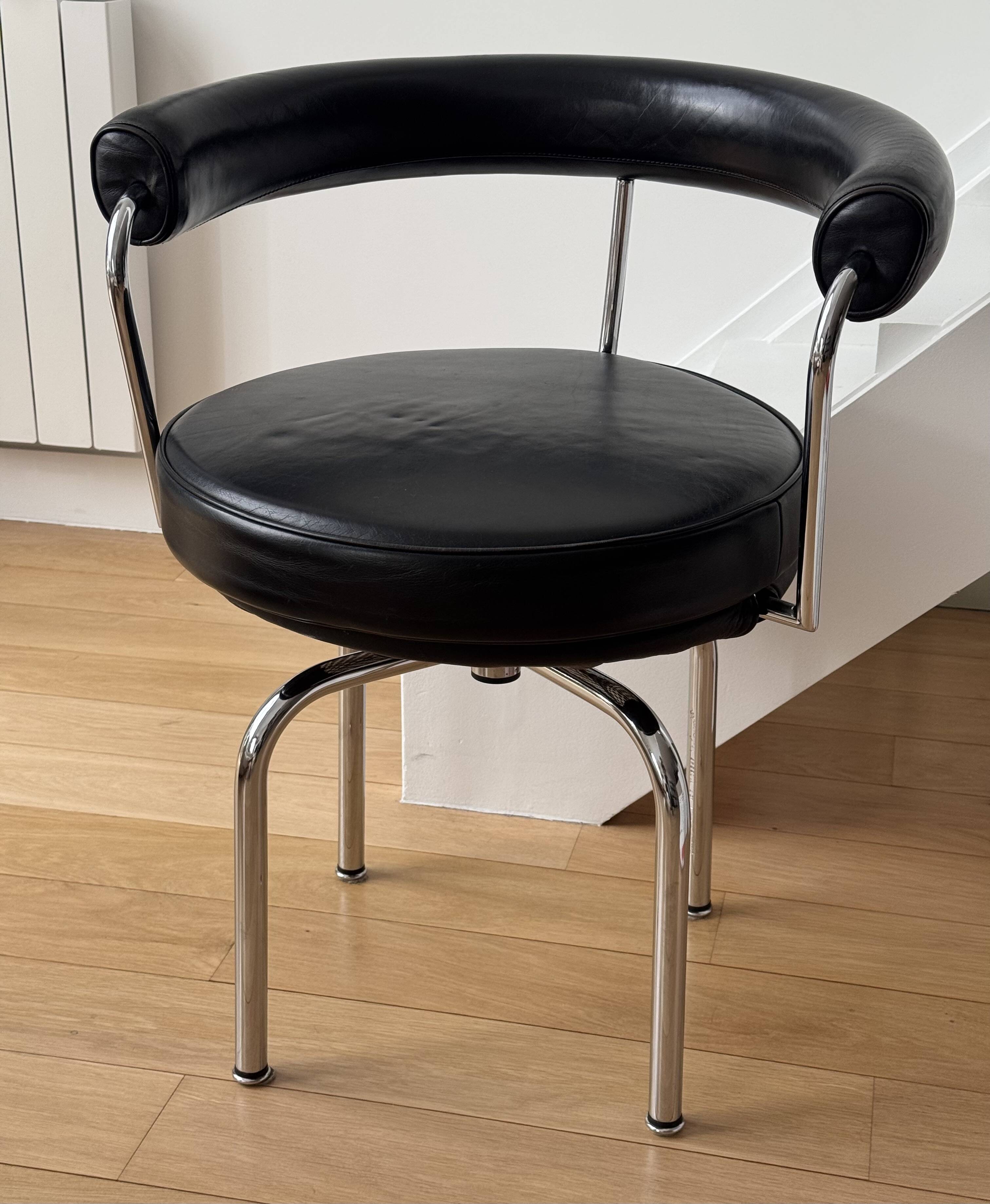 Fauteuil LC7 Cassina de Charlotte Perriand