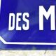 Plaque émaillée bombée de rue "Avenue des Mimosas"