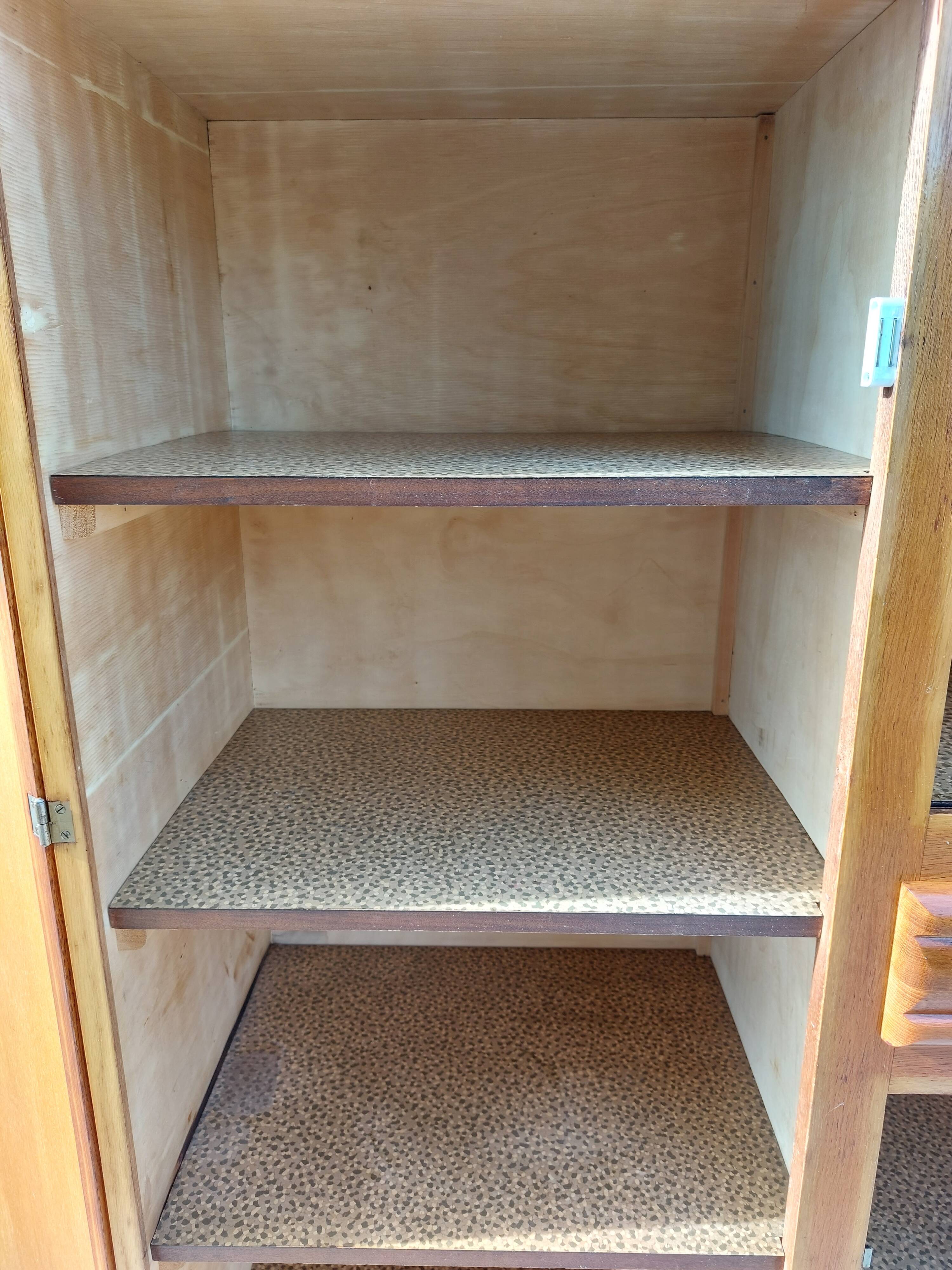 Mado closet