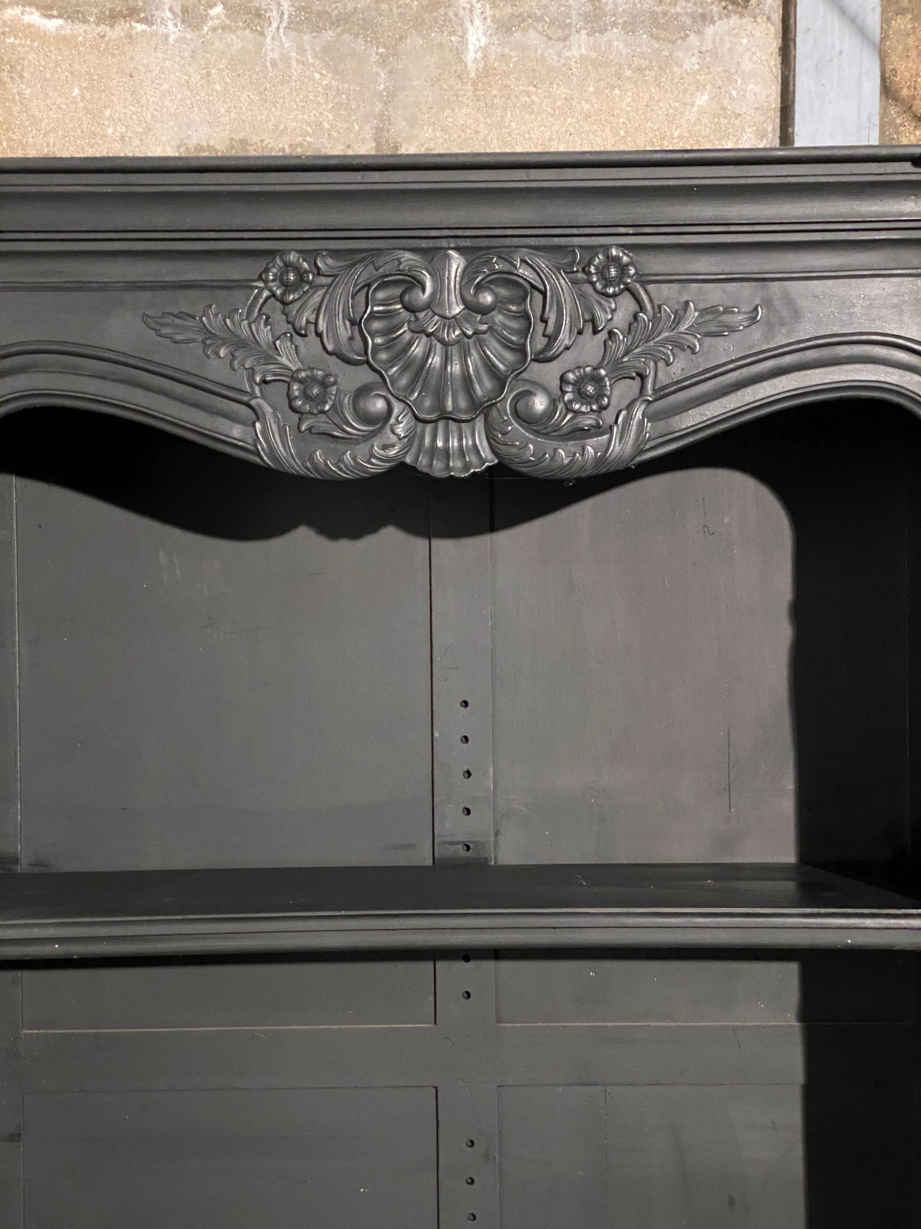 Library style Louis XV black