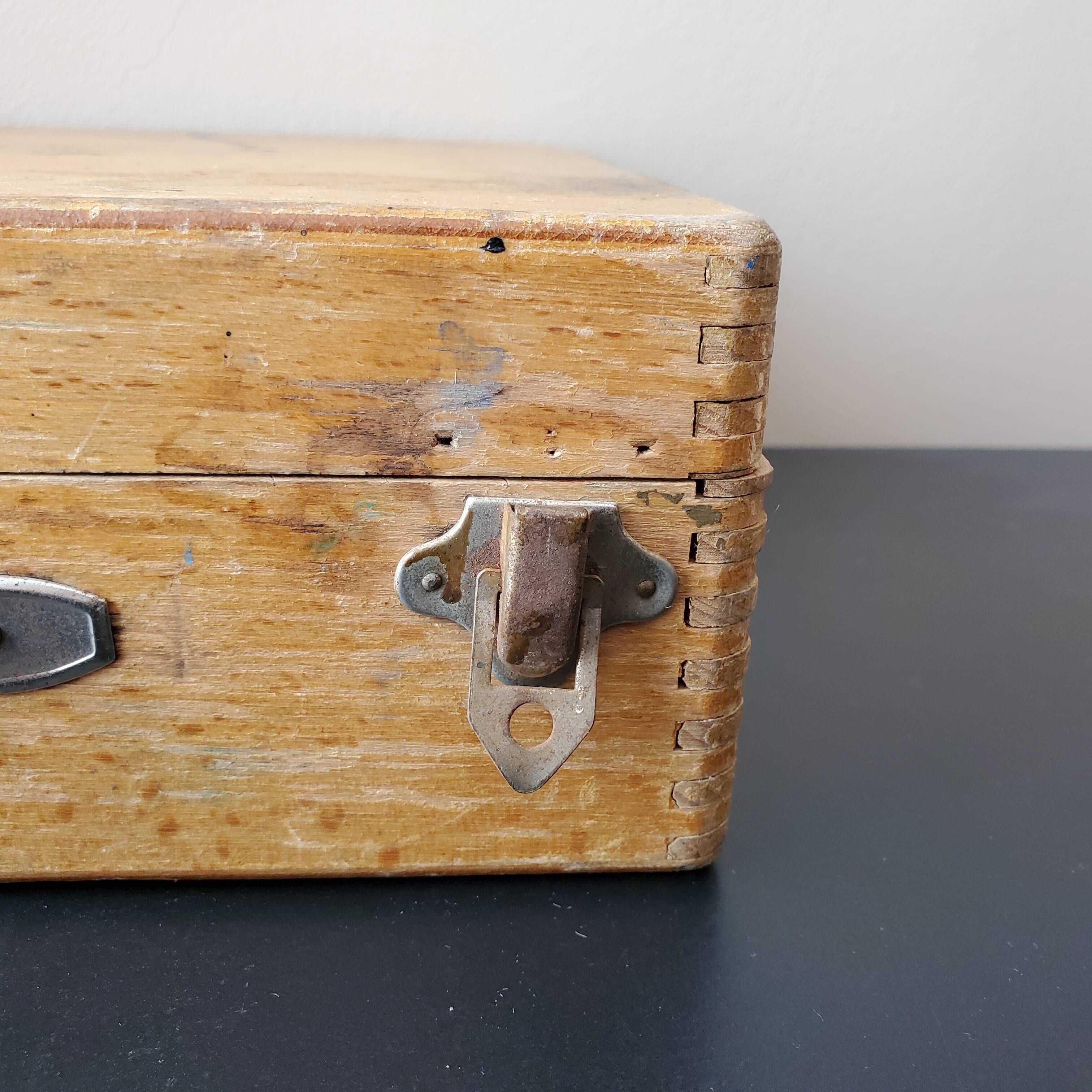 Old wooden painter's case box
