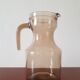 Carafe en verre noir
