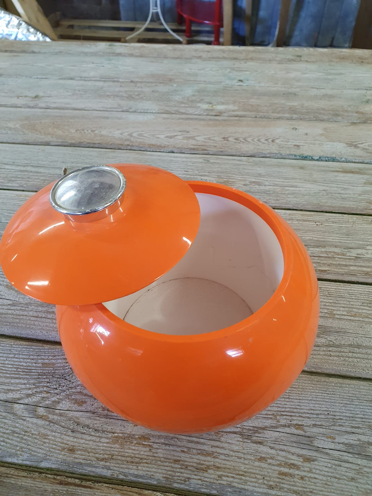 Orange ice cube pot 1970