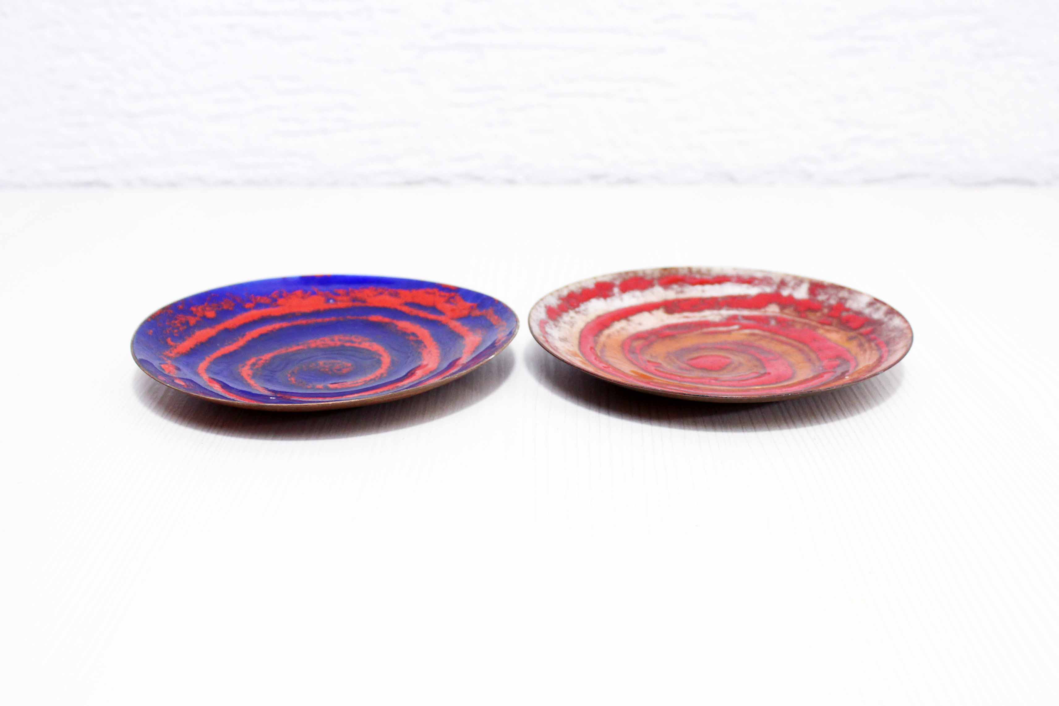 Duo de vide poches en cuivre émaillé 1966