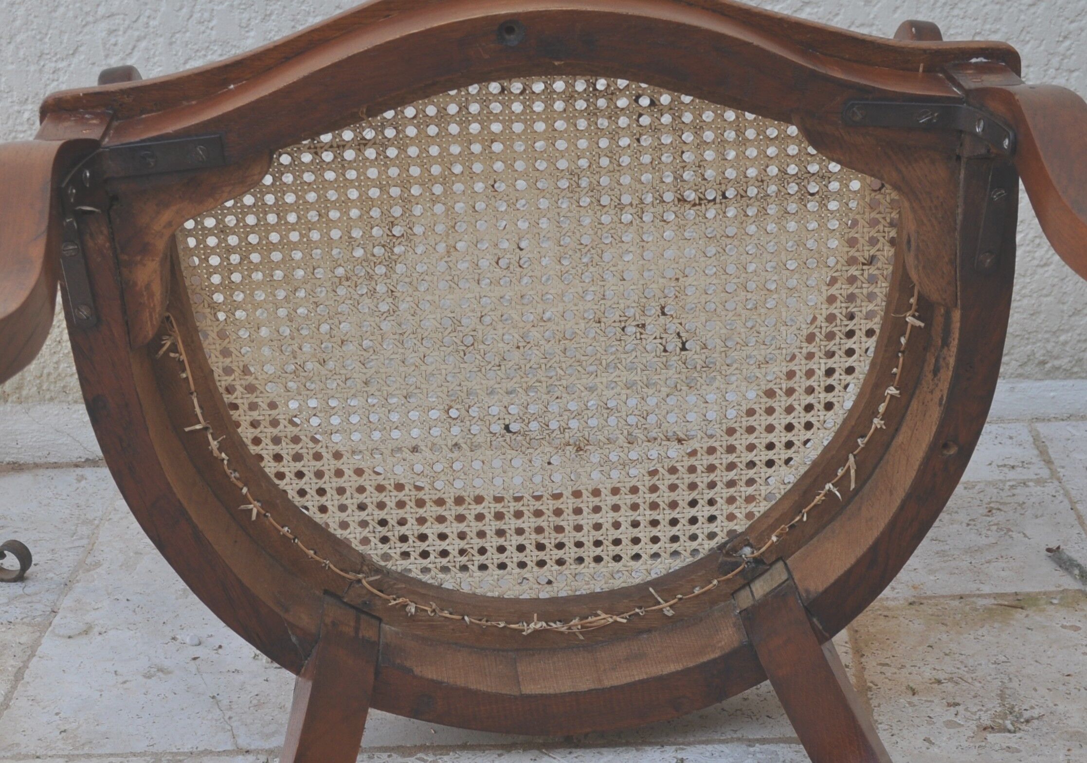 Fauteuil barbier ancien original bois cannage