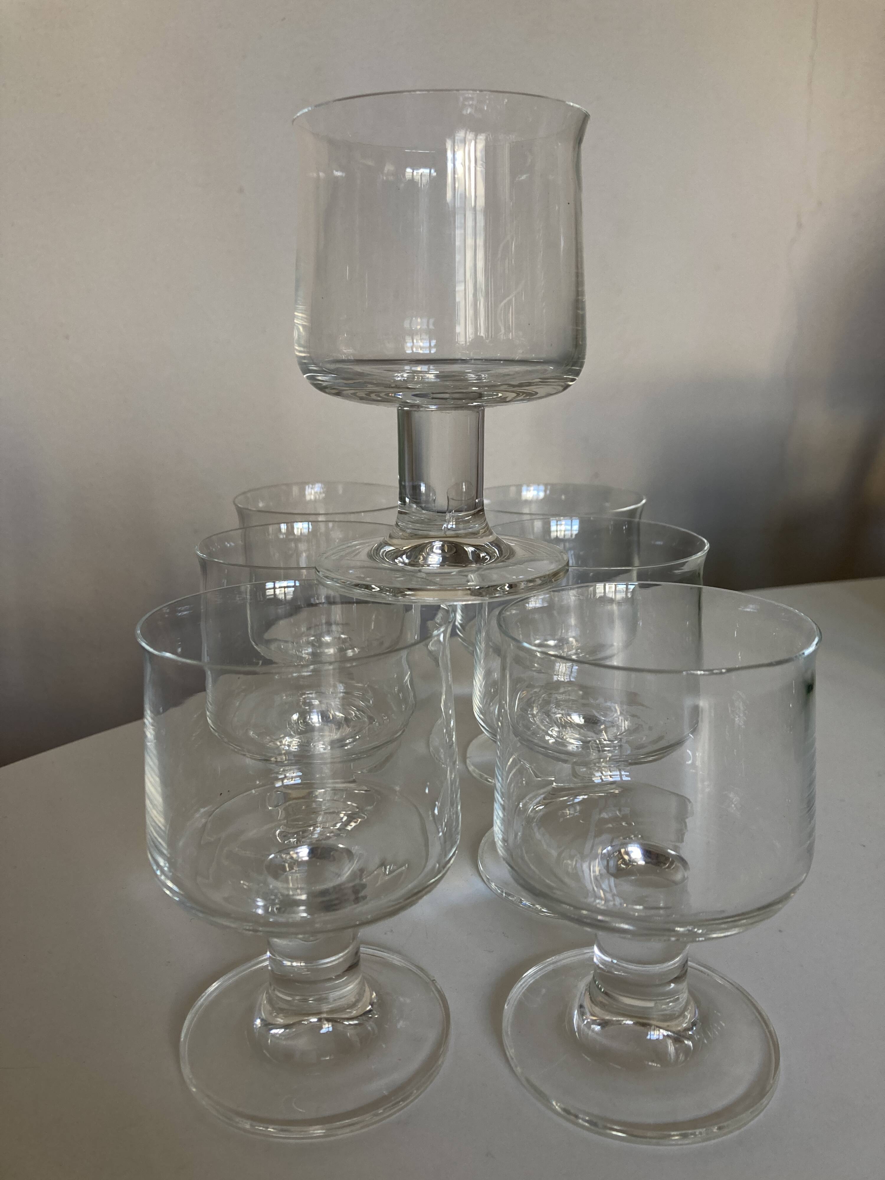 set of 7 Scandinavian crystal glasses ringing stemmed goblets 1970