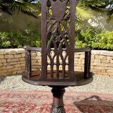 Fauteuil en chêne néogothique